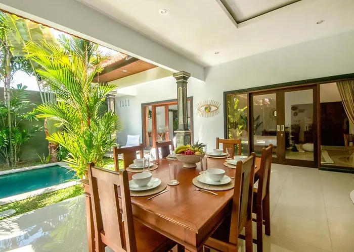 Tropical Prime Location In - 15 Minutes Walk To The *